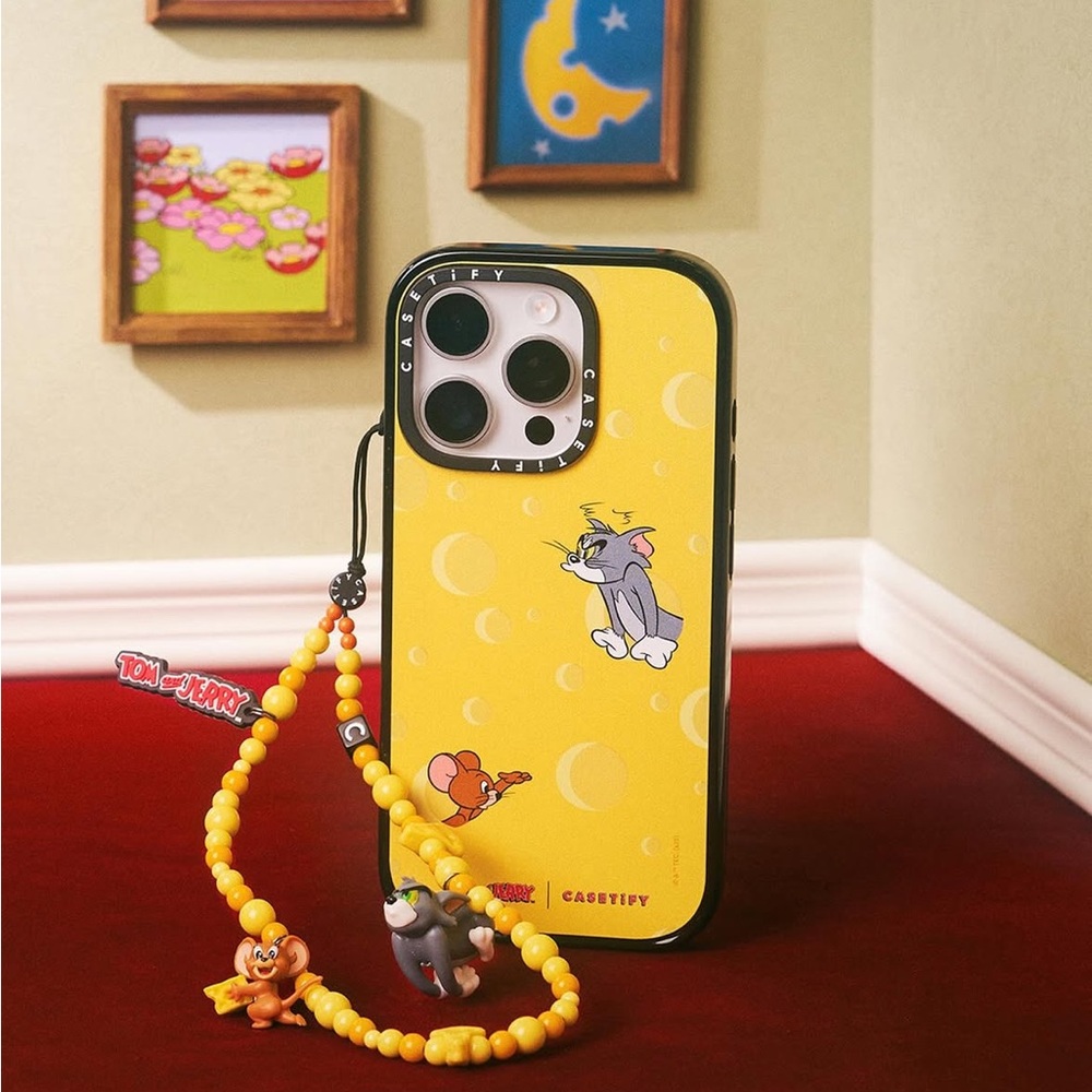 Casetify Yellow Tom and Jerry Phone Case iPhone 15 Pro